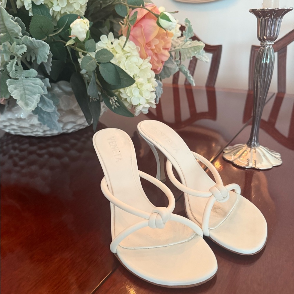 Bottega Veneta Blink Elegant White Women's Heels 9.5
